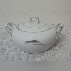 Fukagawa Arita, Pattern No. 931, Made in Japan, Sugar Bowl w/Lid, Platinum Wheat